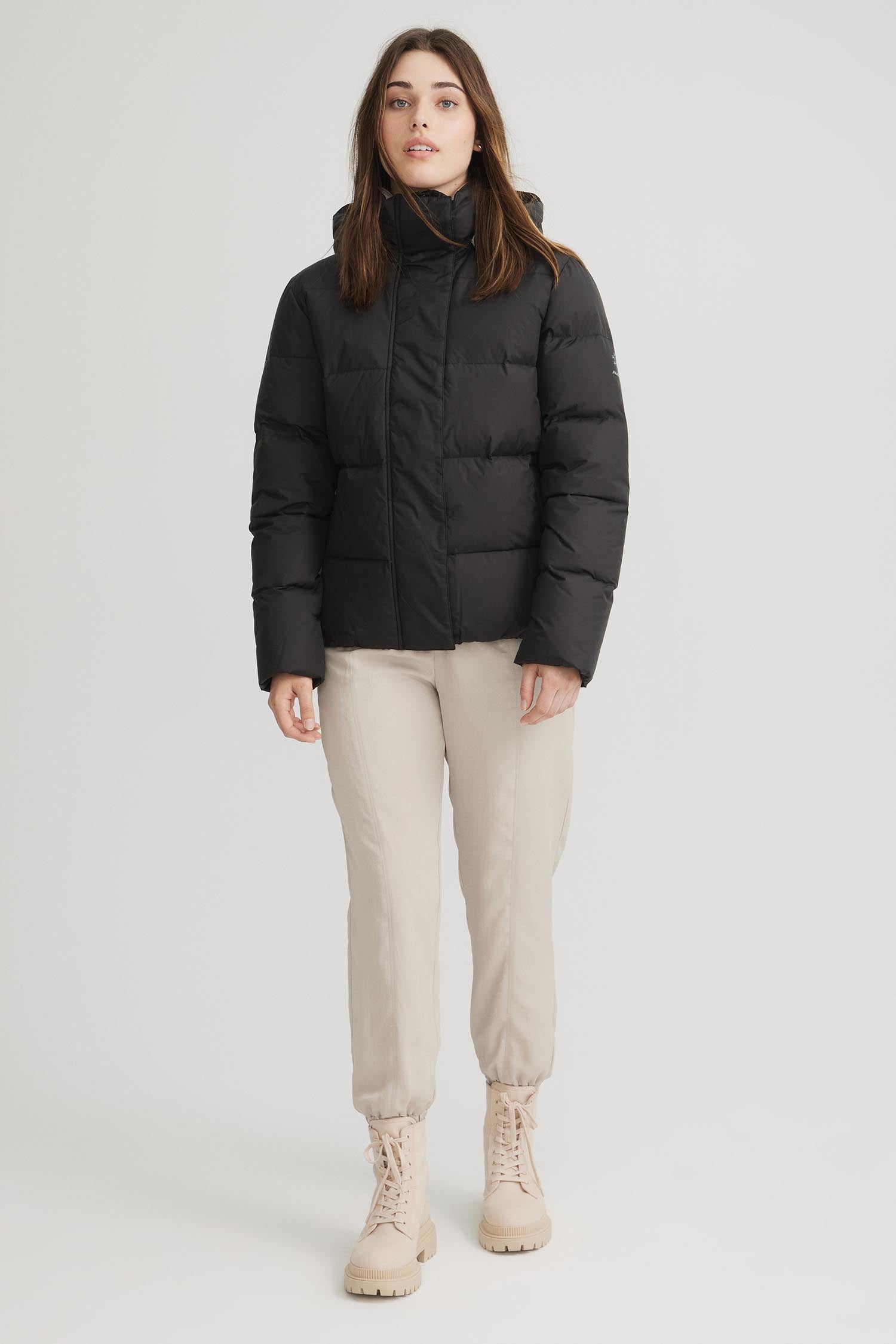 FOSFO SHORT - Women's down puffer jacket - SECOND HAND