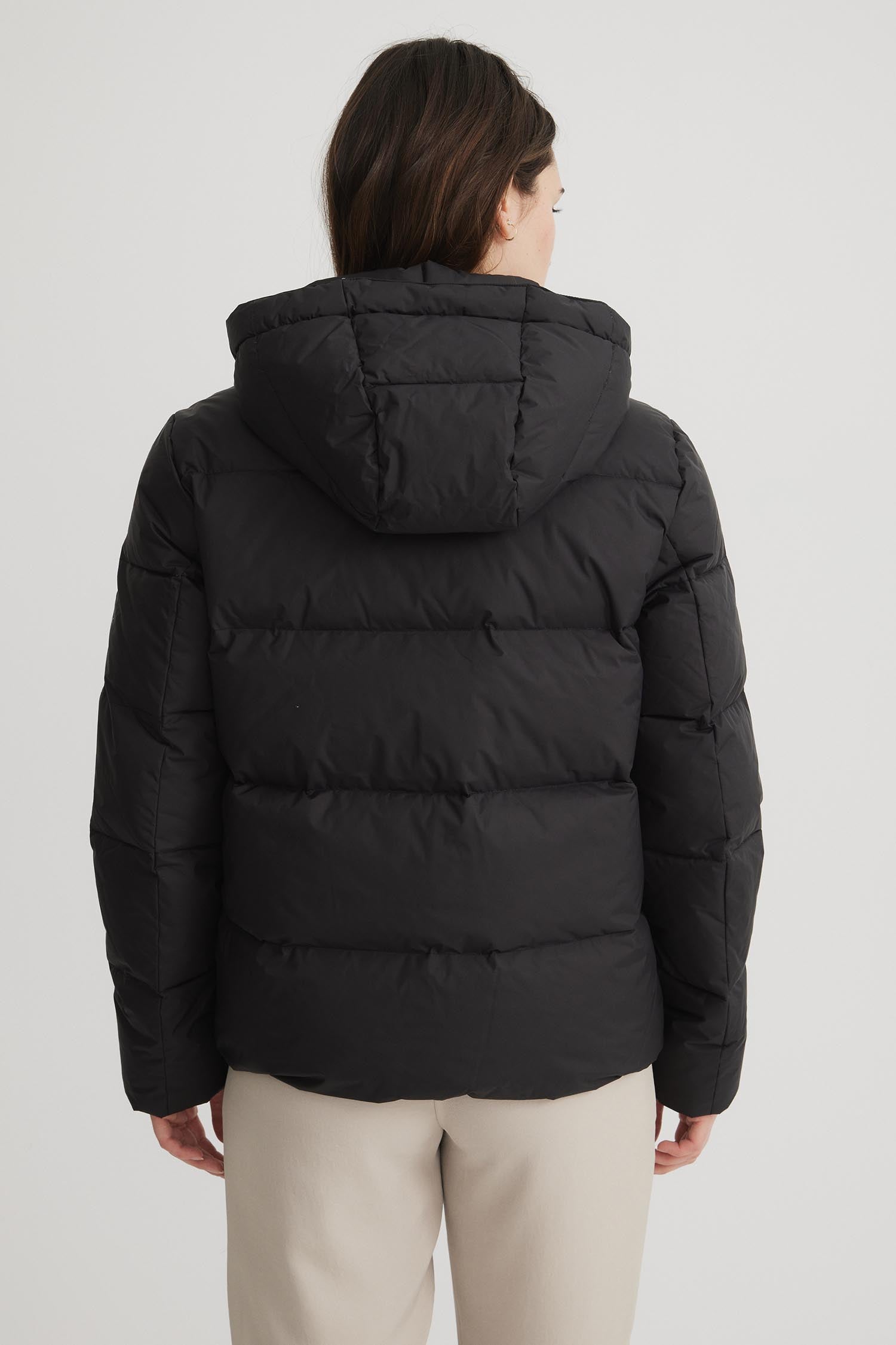 FOSFO SHORT - Women's down puffer jacket - SECOND HAND