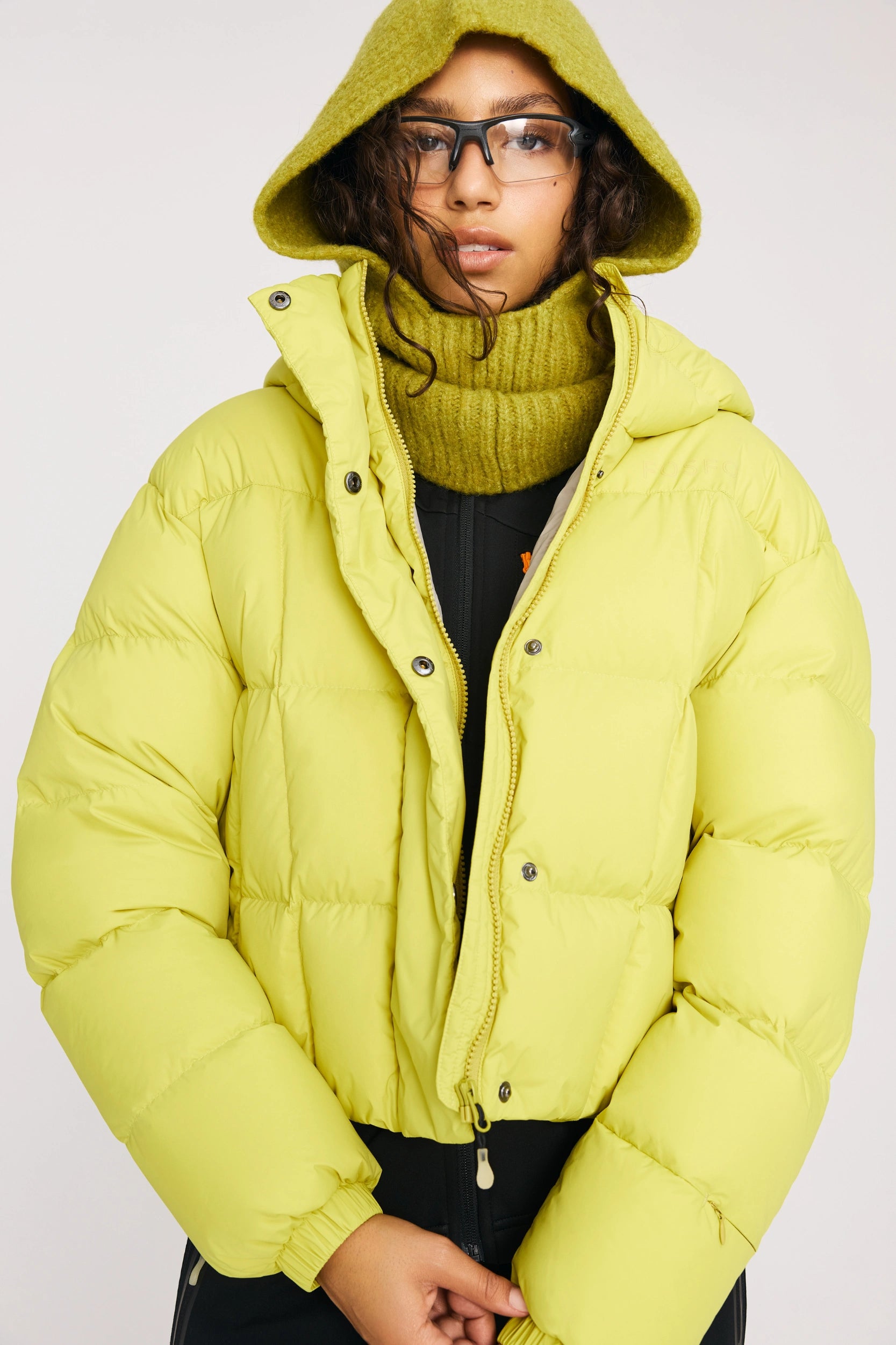 FOSFO SHORTY - Women's very short down coat