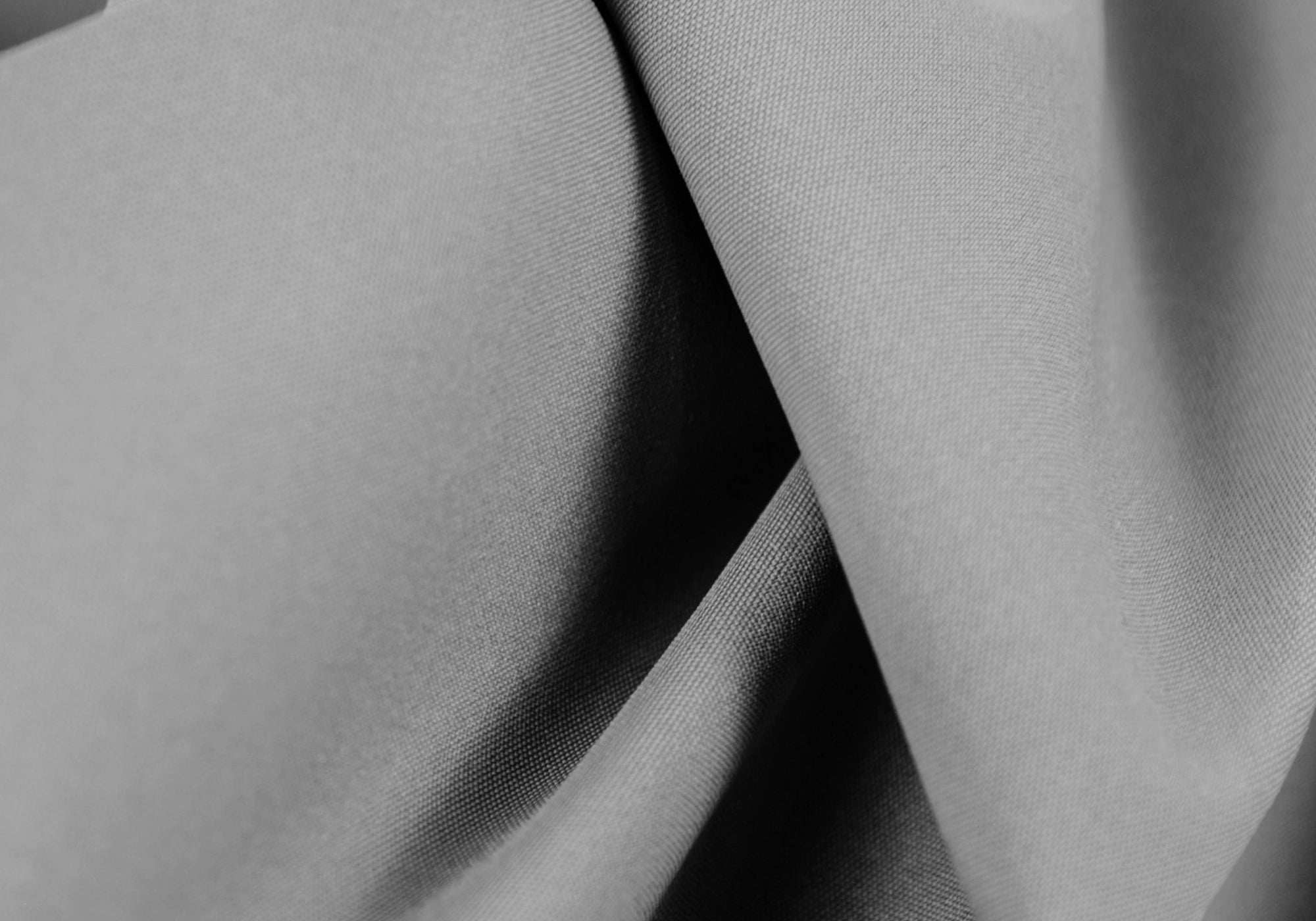 Photo en noir et blanc d'un tissu recyclé Audvik. 