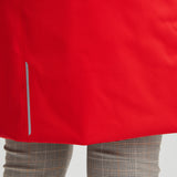 Bande réfléchissante arrière. Manteau longueur genoux. Isolé synthétiquement.