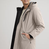 Manteau pour homme de couleur beige. Longueur mi-cuisse. fabriqué au Québec.