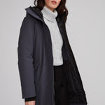 Manteau mi-cuisse fabriqué au Québec. Double capuchon. imperméable.