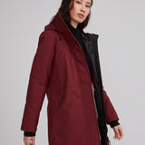 Manteau d'hiver en isolant synthétique bourgogne mi-long.