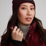 tuque unisexe bourgogne en acrylique fabriquée au québec 